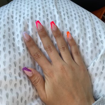Phoenix Nail Bar - Nail Salons Near Me - Gainesville, Florida