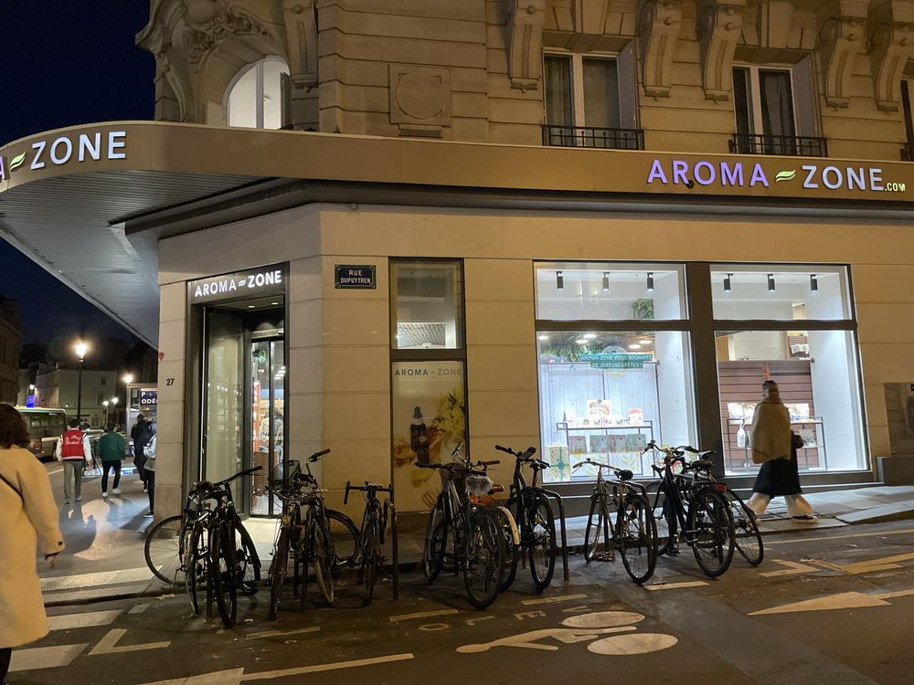AROMA ZONE Updated October 2024 11 Photos 73 boulevard Haussmann, Paris, Ain, France