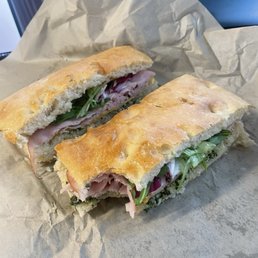 HAM FOCACCIA YUMMY