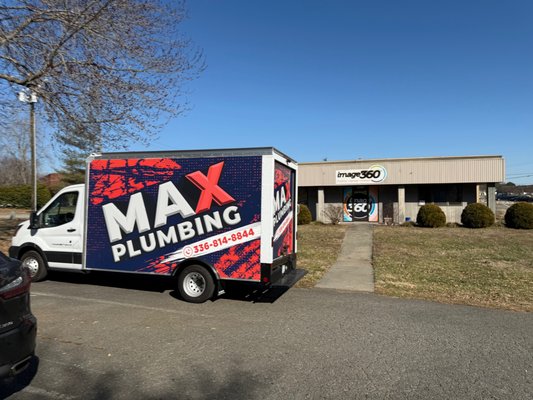 Max Plumbing Logo