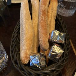 Brasserie Tortue - Baguette und gesalzene Butter
