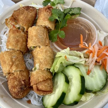 Cherimoya - Crispy Chicken Roll Vermicelli Bowl - Vietnamese Near Me - Burlingame, California Cherimoya - Crispy Chicken Roll Vermicelli Bowl - Vietnamese Near Me - Burlingame, California