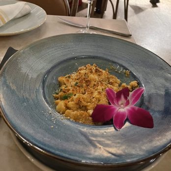 Red Rooster Overtown - Garlic Crab - Cocktail Bars Near Me - Miami, Florida