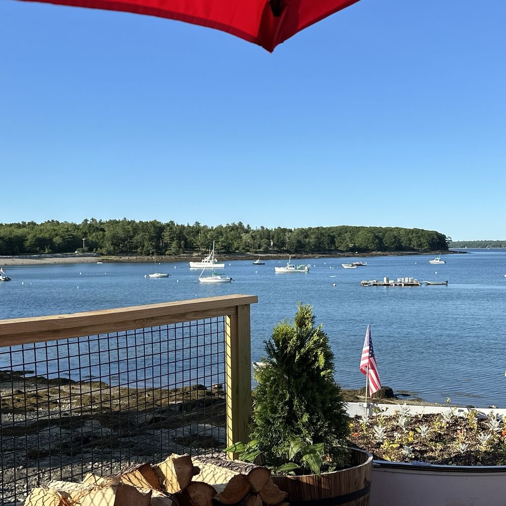 Perry's Lobster Shack - Seafood Near Me - Surry, Maine Perry's Lobster Shack - Seafood Near Me - Surry, Maine