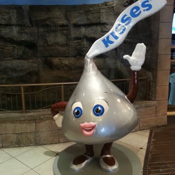 Hershey's Chocolate World Niagara Falls - Candy Stores Near Me - Niagara Falls, Ontario Hershey's Chocolate World Niagara Falls - Candy Stores Near Me - Niagara Falls, Ontario