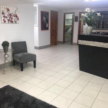 Honey Bee Esthetics - Plenty of space in waiting area - Skin Care Near Me - Reno, Nevada Honey Bee Esthetics - Plenty of space in waiting area - Skin Care Near Me - Reno, Nevada
