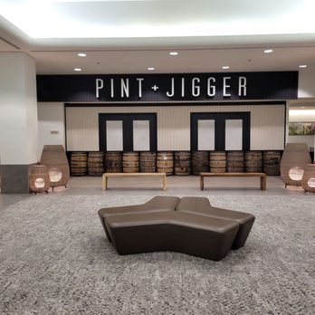 Pint + Jigger - Exterior - Beer Bar Near Me - Honolulu, Hawaii