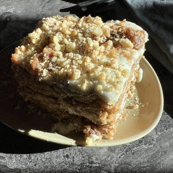 ROE Blue Ridge - Carrot Cake! - Wine Bars Near Me - Blue Ridge, Georgia ROE Blue Ridge - Carrot Cake! - Wine Bars Near Me - Blue Ridge, Georgia