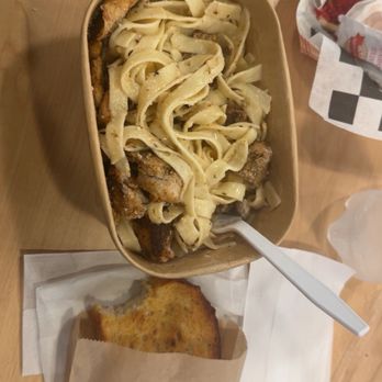 Pasta Crush - Chicken Alfredo Pasta - Pasta Shops Near Me - Charlotte, North Carolina Pasta Crush - Chicken Alfredo Pasta - Pasta Shops Near Me - Charlotte, North Carolina