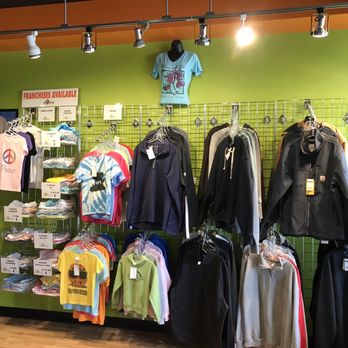 Big Frog Custom T-Shirts - Screen Printing/T-Shirt Printing Near Me - Novi, Michigan