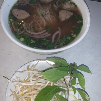 Pho Duc - Pho tai Bo vien/meat balls and beef eye round pho - Vietnamese Near Me - Grand Prairie, Texas Pho Duc - Pho tai Bo vien/meat balls and beef eye round pho - Vietnamese Near Me - Grand Prairie, Texas