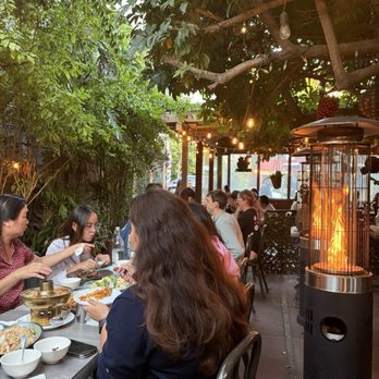 The Silver Lake House - Thai Near Me - Los Angeles, California The Silver Lake House - Thai Near Me - Los Angeles, California