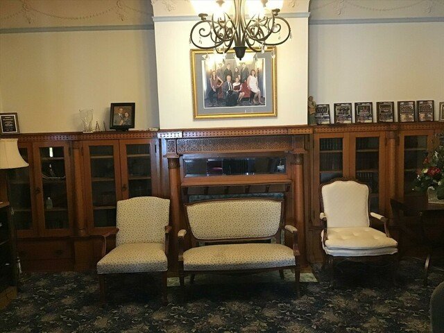 McElhaney Hart Funeral Home - veterans service organization in Huntington, IN