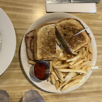 Rocky Bay Cafe - Breakfast & Brunch Near Me - Friday Harbor, Washington