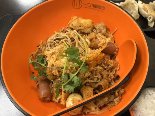 YI ER CHUAN MALATANG（SPICY HOTPOT） by null