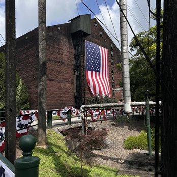 Buffalo Trace Distillery - Distilleries Near Me - Frankfort, Kentucky