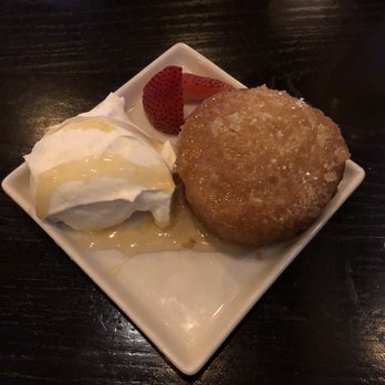 Maggiano's - Italian Near Me - Overland Park, Kansas