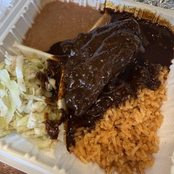 Taqueria El Milagro - Chicken mole - Mexican Near Me - Chicago, Illinois Taqueria El Milagro - Chicken mole - Mexican Near Me - Chicago, Illinois