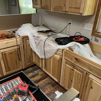 Speedy Construction - Before countertops - General Contractors Near Me