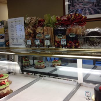L'Artisan Pastry - Bakeries Near Me - Everett, Washington