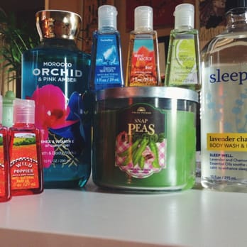 Bath & Body Works - Snap Peas is my all time favorite candle. Smells like grass, so fresh! - Cosmetics & Beauty Supply Near Me - Canoga Park, California Bath & Body Works - Snap Peas is my all time favorite candle. Smells like grass, so fresh! - Cosmetics & Beauty Supply Near Me - Canoga Park, California