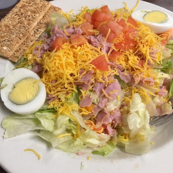 Keiser's Kitchen - Chefs Salad - American Near Me - Lowell, Michigan
