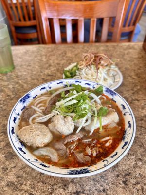 Hoang Lan Restaurant by null