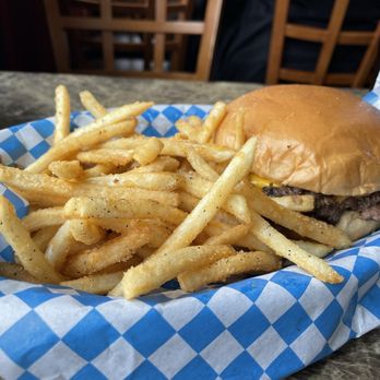 Norris Family Kitchen - Smash burger - Burgers Near Me - Crescent City, California