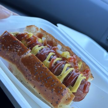 Honor Market - One of the most delicious hot dogs I've ever had, and I'm from NYC - Gas Stations Near Me - Yountville, California