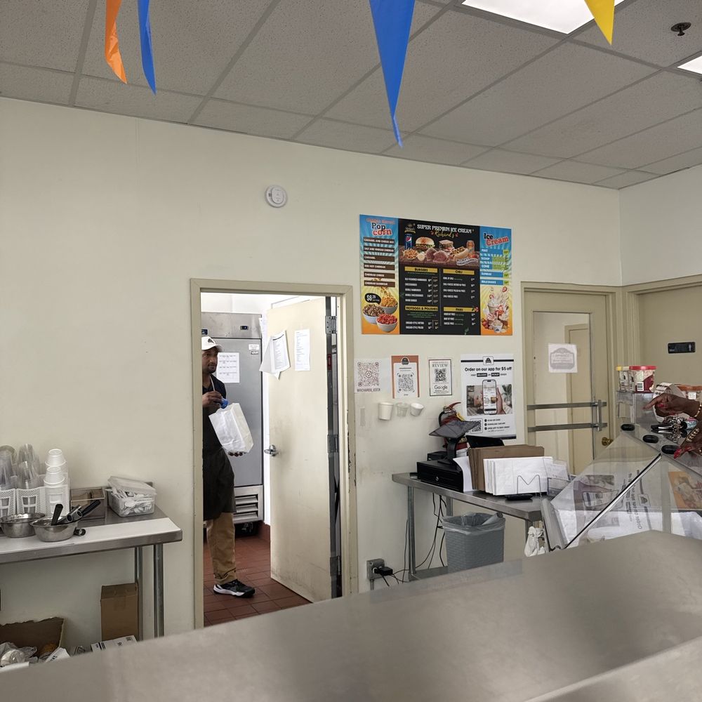 Richard's Super Premium Ice Cream - Ice Cream & Frozen Yogurt Near Me - Chicago, Illinois Richard's Super Premium Ice Cream - Ice Cream & Frozen Yogurt Near Me - Chicago, Illinois