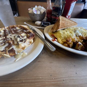 The Cozy Grill - Breakfast & Brunch Near Me - Warwick, Rhode Island The Cozy Grill - Breakfast & Brunch Near Me - Warwick, Rhode Island