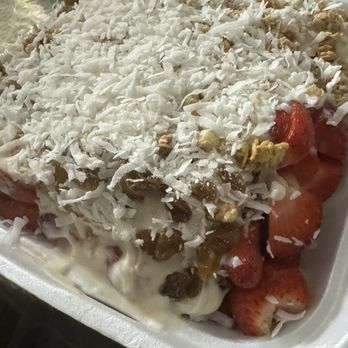 Delicious Strawberries and More - Fresas con Crema - Shaved Ice Near Me - Long Beach, California