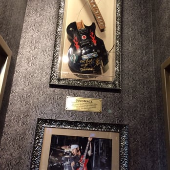 Universal CityWalk - Godsmack guitar - Restaurants Near Me - Orlando, Florida Universal CityWalk - Godsmack guitar - Restaurants Near Me - Orlando, Florida