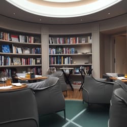 Izumi - Salon Bibliothèque