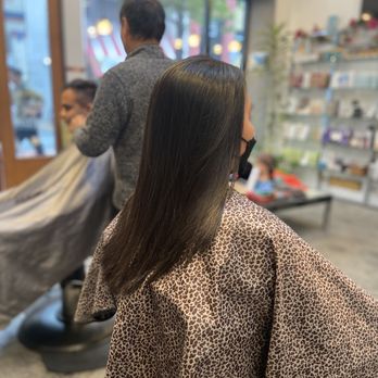 Maxi Hair Salon - Hair Salons Near Me - Berkeley, California