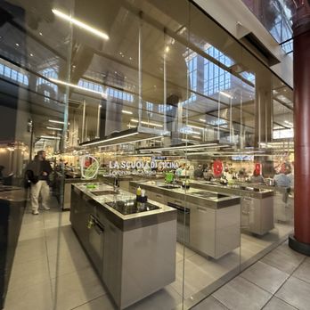 Mercato Centrale - Food Court Near Me - Florence, FI