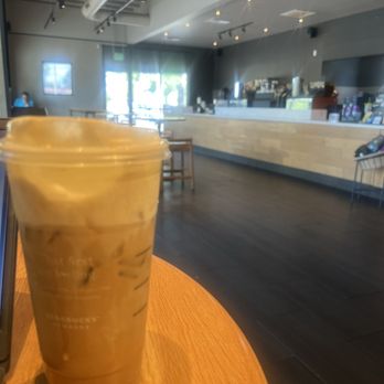 Starbucks - Front lobby - Coffee & Tea Near Me - Plant City, Florida