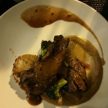 Le Hobbit - Elk Flank Steak - French Near Me - Quebec City, Quebec Le Hobbit - Elk Flank Steak - French Near Me - Quebec City, Quebec