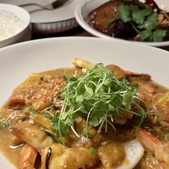 Chalong - Goong Karee - Thai Near Me - New York, New York