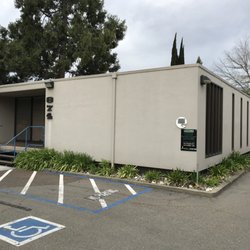 Brain Health Clinic - Street view of BHC. Our entrance is found in the parking lot in the back.