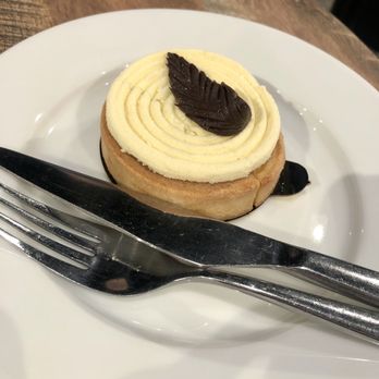 Salon Sucré - Pumpkin walnut tart - Wine Bars Near Me - New York, New York Salon Sucré - Pumpkin walnut tart - Wine Bars Near Me - New York, New York