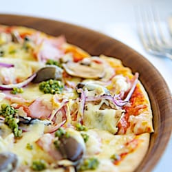 Breakers Country Club - Deck Cafe Pizza