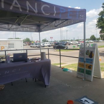 Emancipet - Check in area outside to conserve physical distancing - Veterinarians Near Me - Houston, Texas Emancipet - Check in area outside to conserve physical distancing - Veterinarians Near Me - Houston, Texas