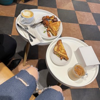 Geraldine's - Monte cristo French toast - Coffee & Tea Near Me - Chicago, Illinois Geraldine's - Monte cristo French toast - Coffee & Tea Near Me - Chicago, Illinois