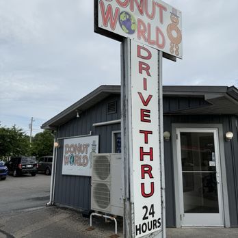 Donut World Co - Exterior of Donut World building. - Bakeries Near Me - Lancaster, Ohio