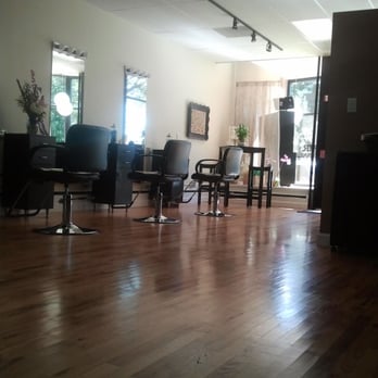 Devine Salon - Day Spas Near Me - Park Ridge, Illinois