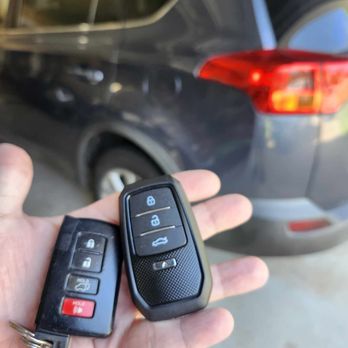 MD Mobile Locksmith - 2014 Toyota Rav4 - Smart Key program - Keys & Locksmiths Near Me - Columbus, Georgia MD Mobile Locksmith - 2014 Toyota Rav4 - Smart Key program - Keys & Locksmiths Near Me - Columbus, Georgia