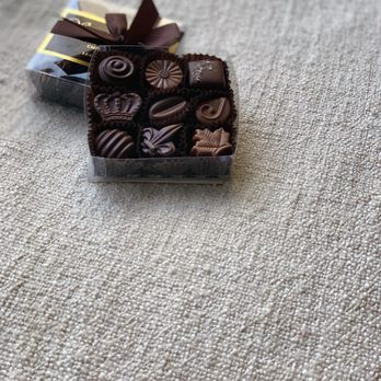 Schocolat - Mmmmmmmmmmm - Chocolatiers & Shops Near Me - Leavenworth, Washington