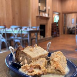 The Old Magnolia Bar & Grill - Bread pudding