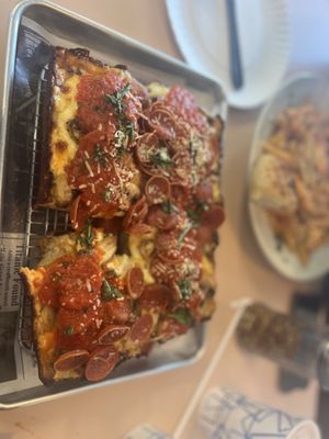 Frank's Pizza & Pasta by null